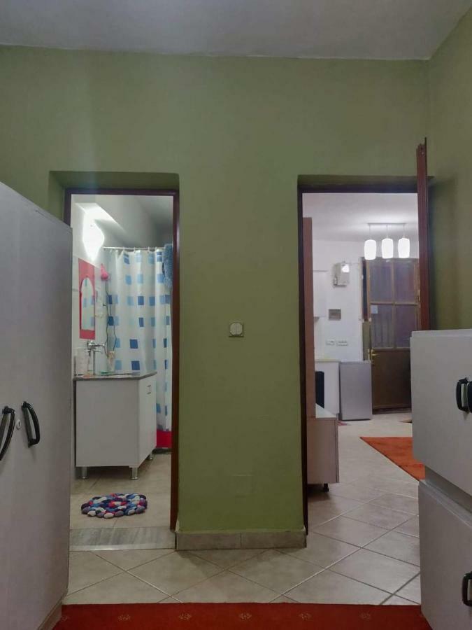 Private Apartment Elbasan Historic Center Elbasani Exterior foto