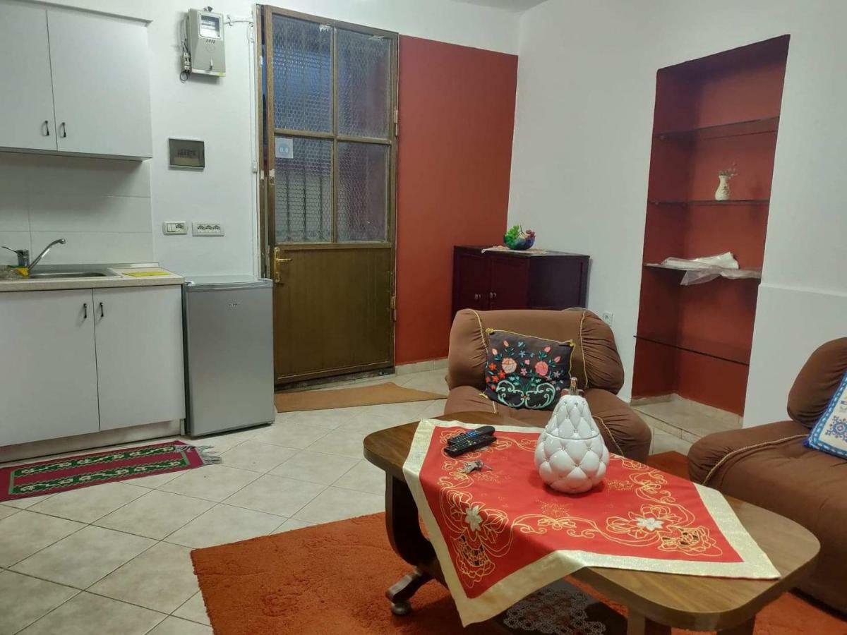 Private Apartment Elbasan Historic Center Elbasani Exterior foto